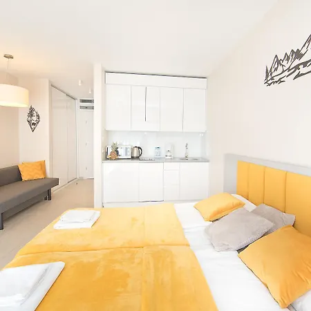 Miodowy Z Aneksem - Czarna Gora - Apartmán *