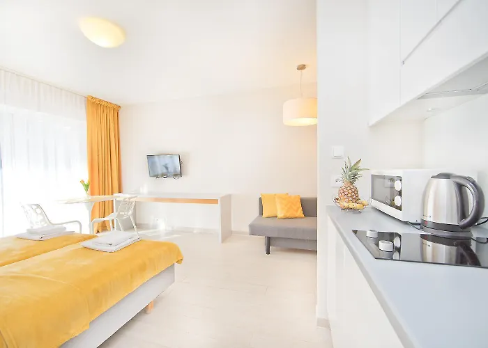 Miodowy Z Aneksem - Czarna Gora - * Sienna (Klodzko)